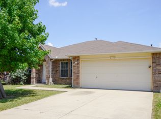2110 Rose May Dr, Forney, TX 75126