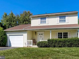 107 Fairview Dr, Harrisburg, PA 17112