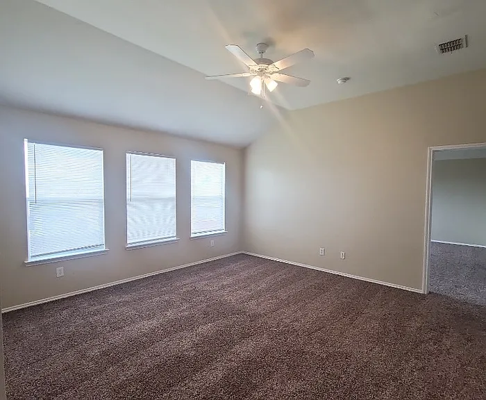 2061 Fair Crest Trl — Photo 10