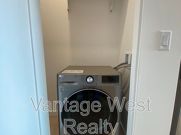 3rd image of 1301 Belaire Ave #438