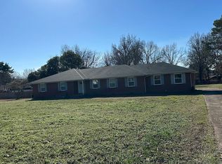 911 Sherwood Dr, Union City, TN 38261