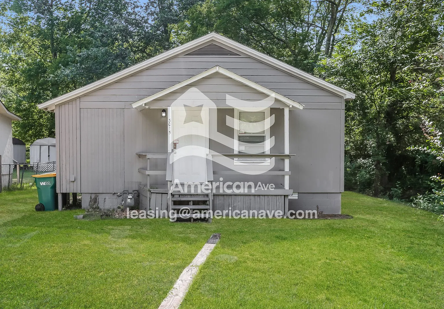 3 bed, 1.0 bath, 1022 sqft, $796 — Photo 1