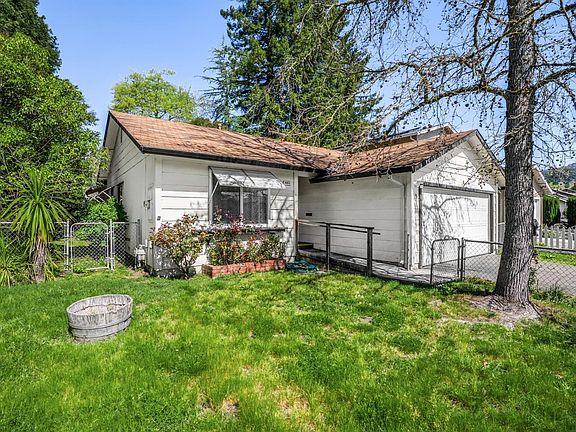 3rd image of 4911 Oak Park Way