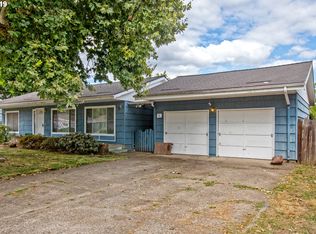 1883 Labona Dr, Eugene, OR 97404