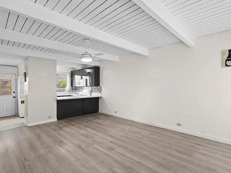 4210-3 Keanu St #205 — Photo 11