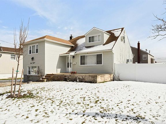 3rd image of 112 Jefferson Ave