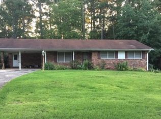 1261 Glenda Ln, Marietta, GA 30062