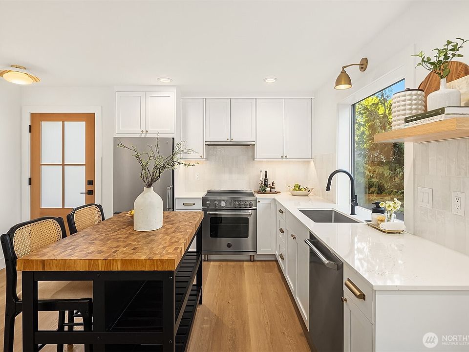 7738 30th Avenue NW, Seattle, WA 98117 | Zillow