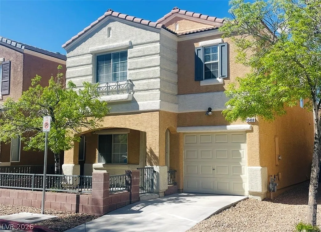 3 bed, 2.5 bath, 1372 sqft, $1,800 — Photo 1