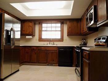 2nd image of 7561 Pelway Dr