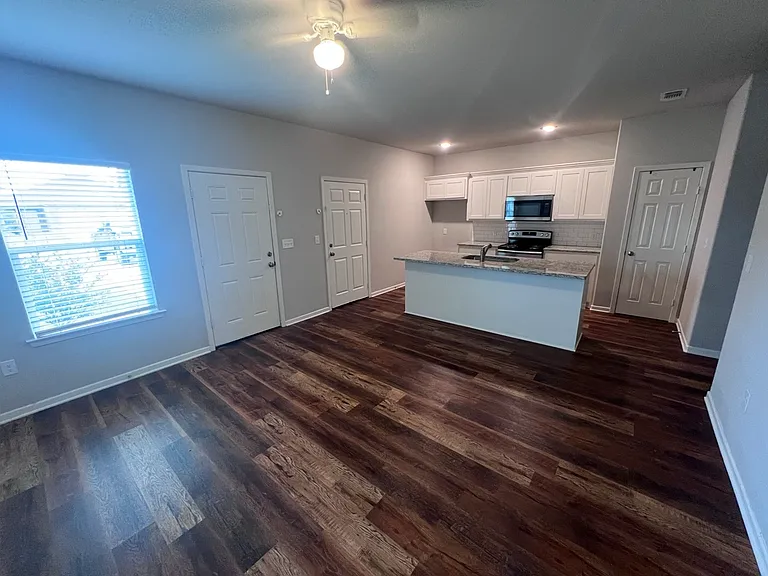 2716 Ginger Ct — Photo 7