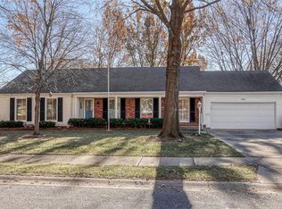 6817 W 99th St, Overland Park, KS 66212