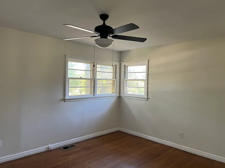 5205 Whitesburg Dr SE — Photo 9