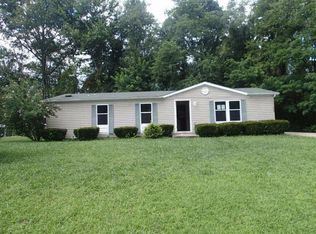 1566 Maryan Ave, Amelia, OH 45102