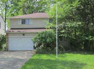 25141 Chatworth Dr, Euclid, OH