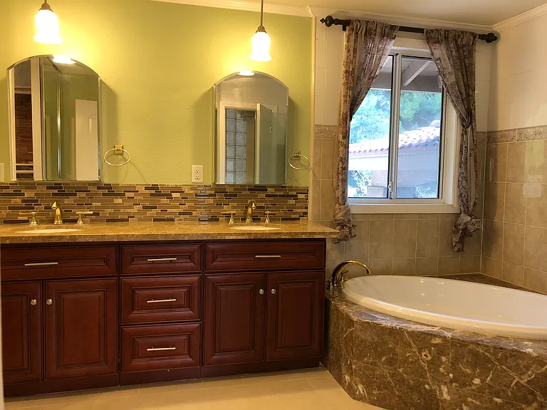 8927 Seranata Dr — Photo 18