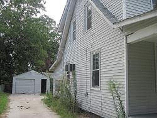 3rd image of 229 Beechwood Ave