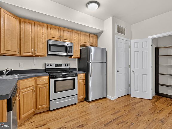 4th image of 4011 Baring St APT 5