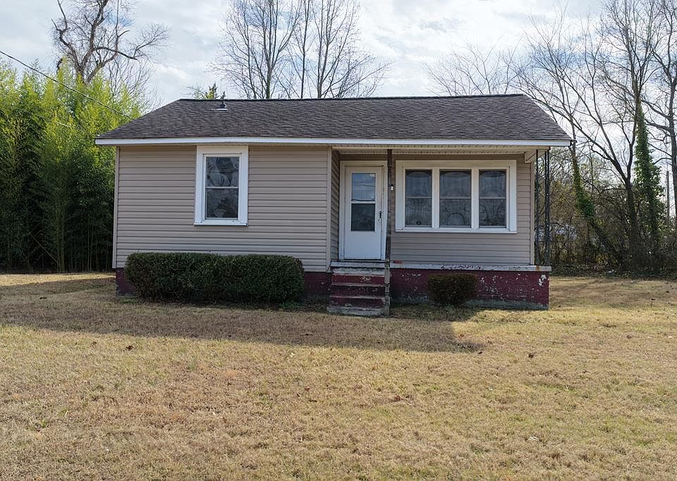 1st image of 122 Lovelace Dr