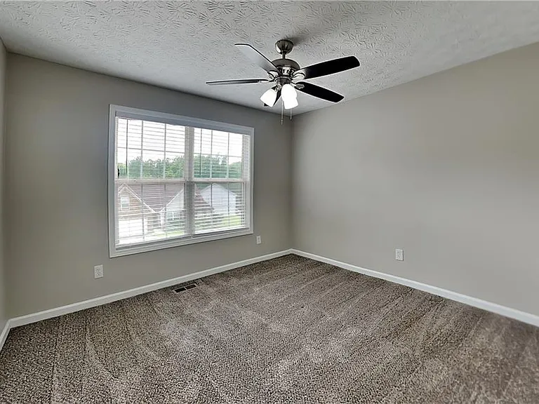 658 Castlebrooke Way — Photo 13
