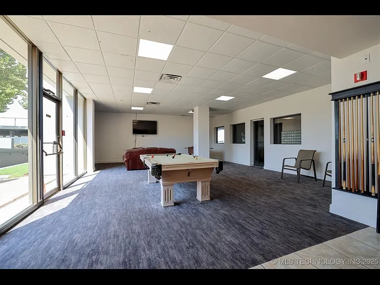 450 W 7th St S #401 — Photo 20