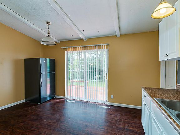 5th image of 2765 Vantage Point Dr