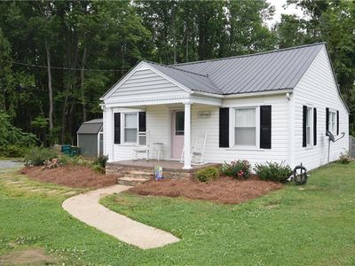 210 Carson Rd, Pilot Mtn, NC, 27041