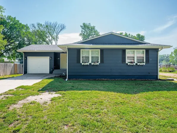 702 N Sugar St, Kingman, KS 67068