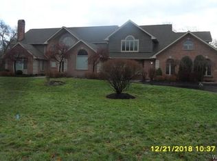 5031 Donnington Rd, Clarence, NY 14031