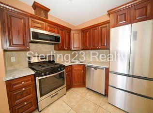 31-56 37th St #4G, Astoria, NY 11106