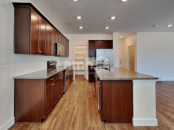 3rd image of 2444 E Wild Horse Way