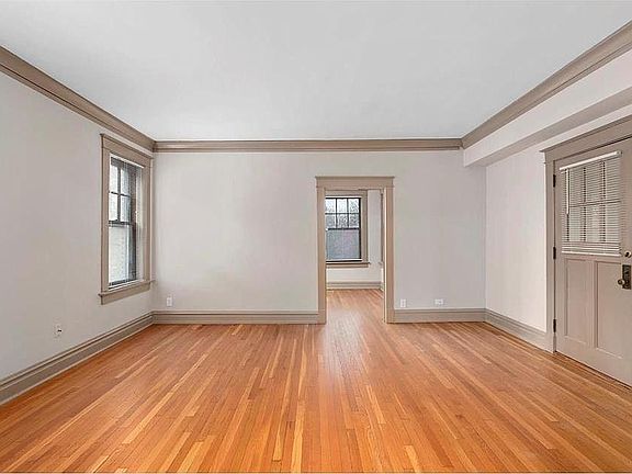5th image of 2160 Tower Grove Ave