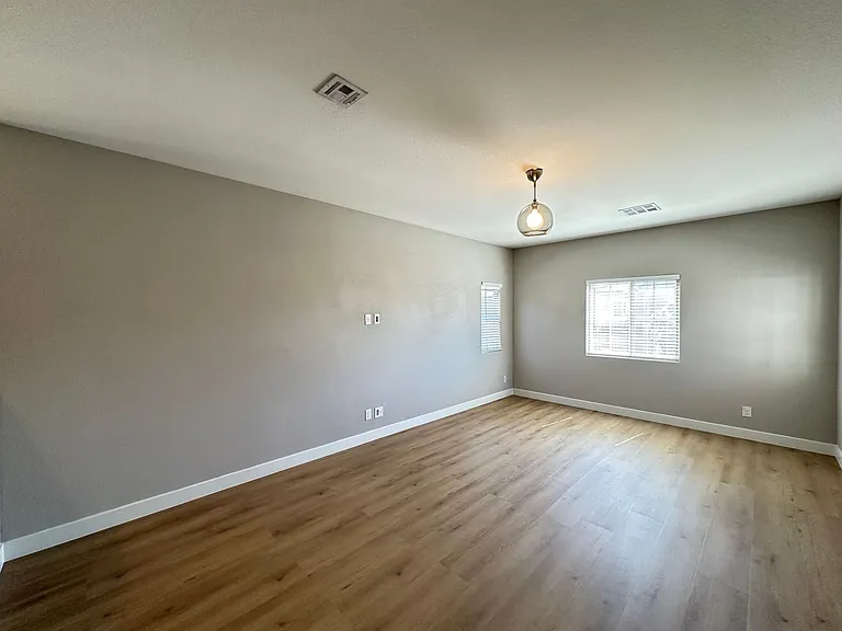 5869 Amber Mesa St — Photo 18