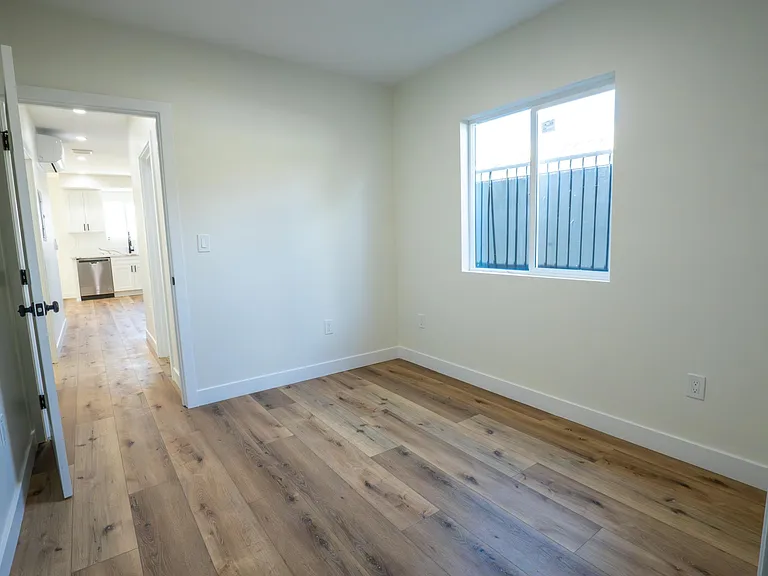 10819 S Western Ave #3/4 — Photo 15