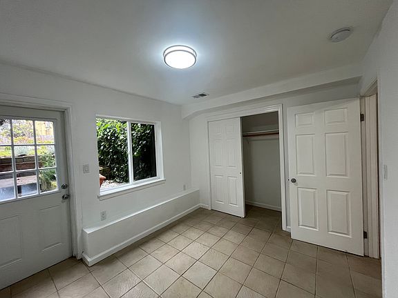 5th image of 1342 21st Ave #B