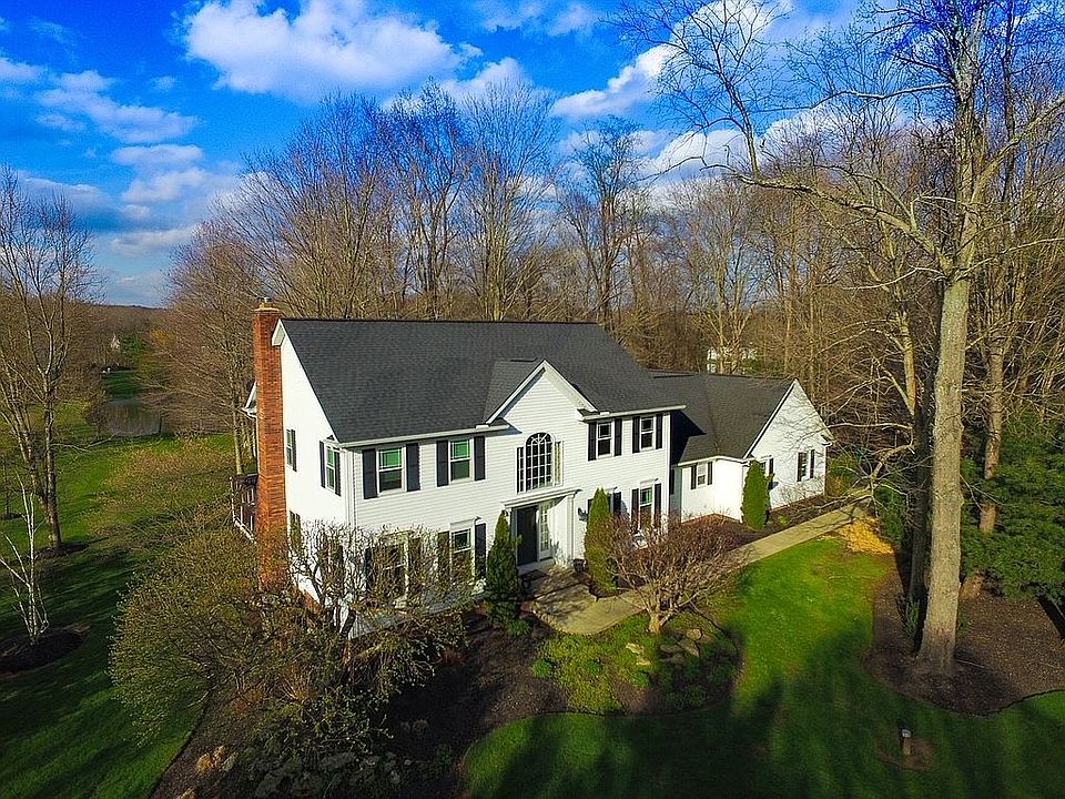 1st image of 8590 Peppermill Run