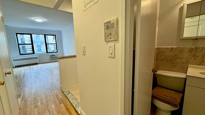 Rented by HOLTON REAL ESTATE INC. | media 20