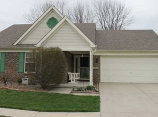 8488 Pioneer Trl, Fishers, IN