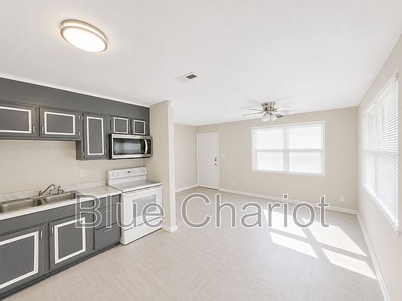 3rd image of 2313 Fitzgerald Ave