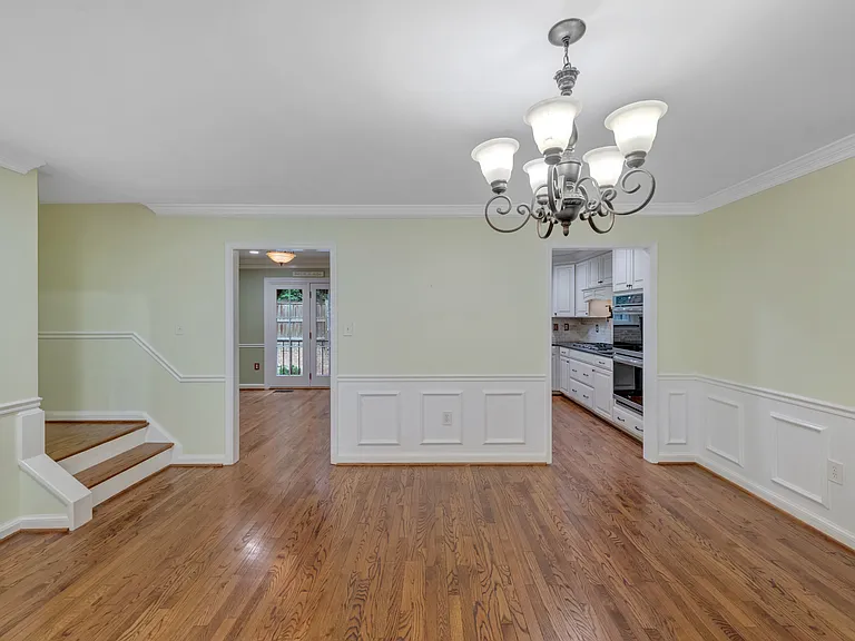 1427 McLean Mews Ct — Photo 3