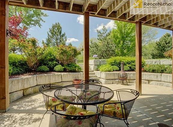 4th image of 16234 Overbrook Ln