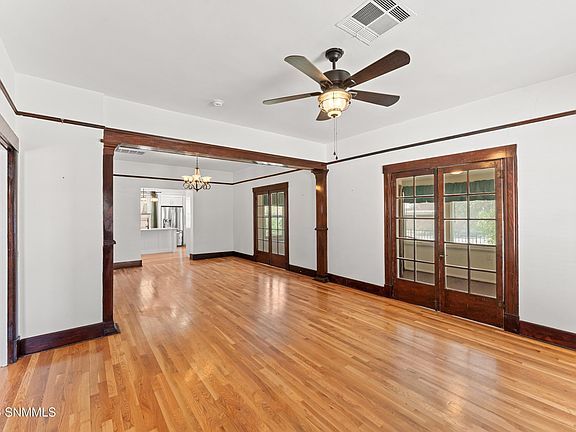 4th image of 712 W Court Ave