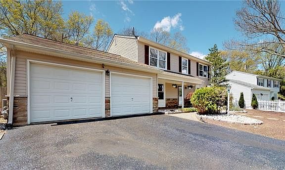 4th image of 609 Weston Dr