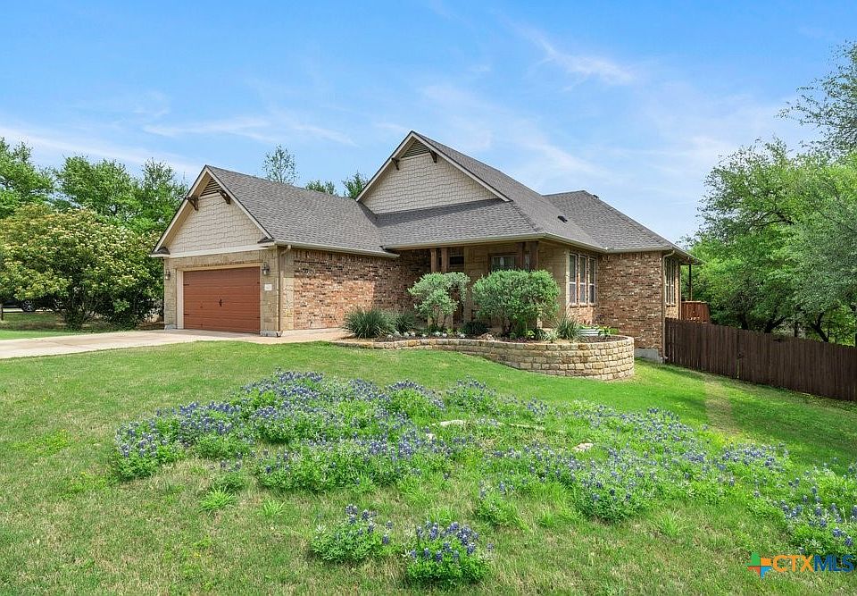 1st image of 2402 Twin Ridge Ct