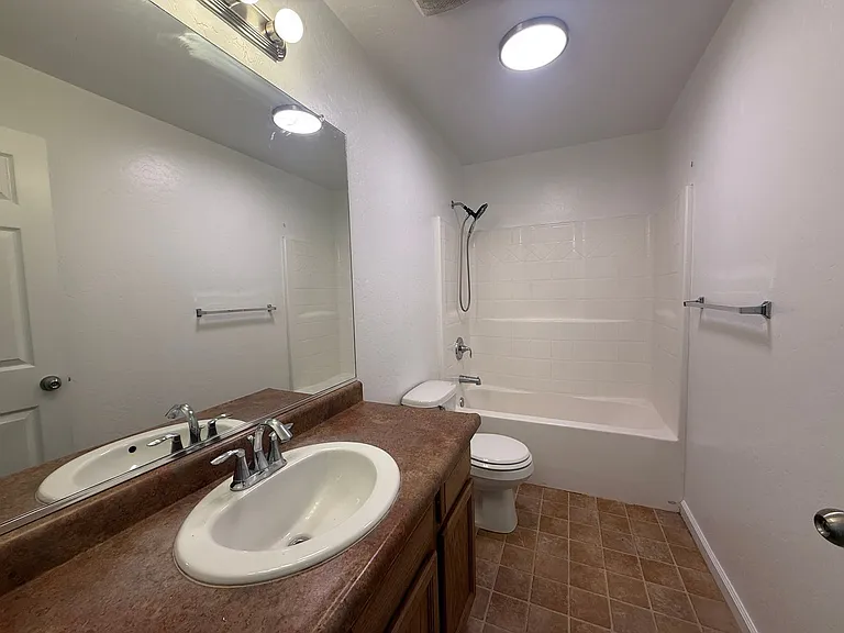 3331 N Linda Vista St — Photo 15