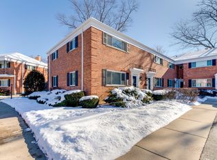 591 Shorely Dr, Barrington, IL 60010