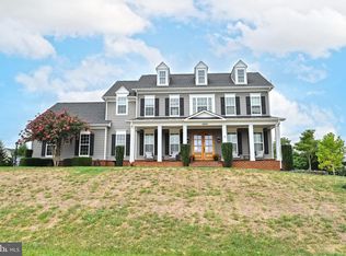 18221 Wild Raspberry Dr, Purcellville, VA 20132