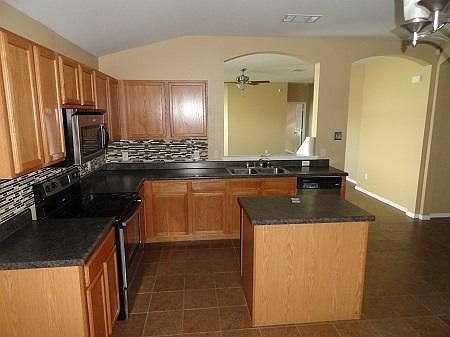 5th image of 411 E Orion Dr