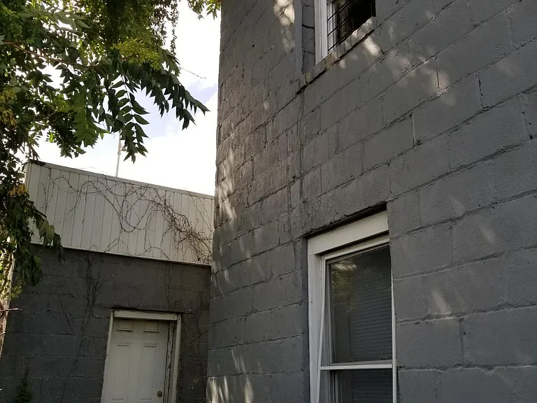 14 Oriental St — Photo 3