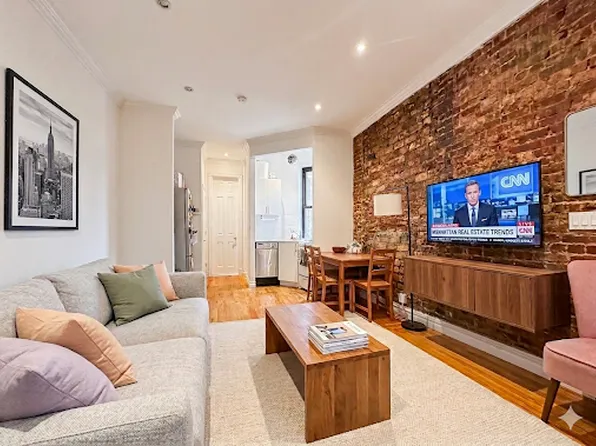 340 E 55th St, New York, NY
